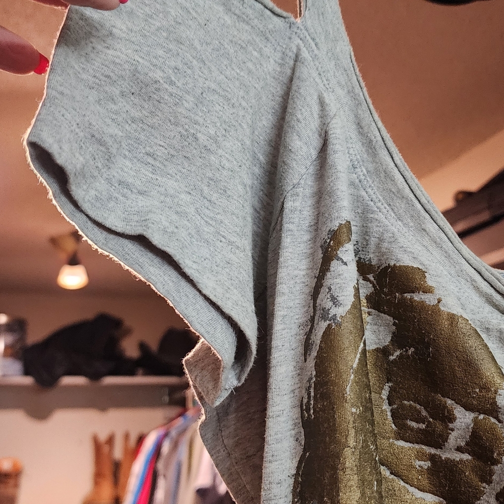 Open shoulder top - Picture 3 of 4
